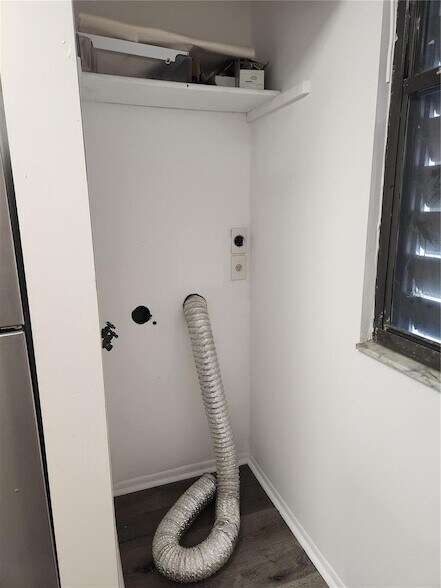 Building Photo - 173 Pinehurst Dr