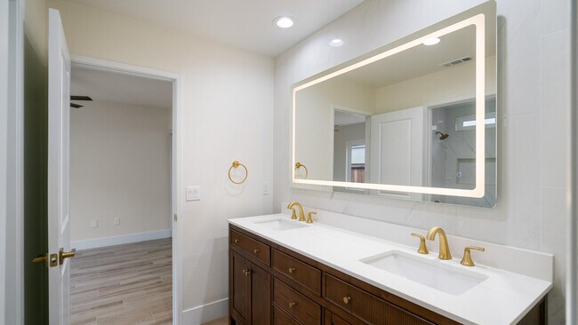 Building Photo - 48509 Calle Carmello