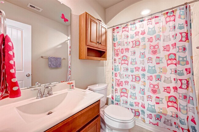 Building Photo - 5614 Glenfield Spring Ln