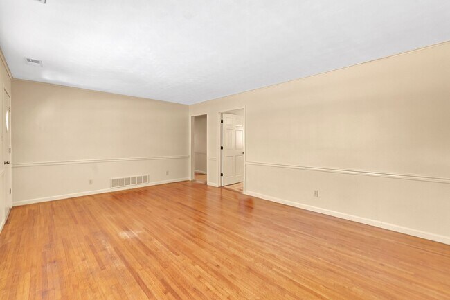 Building Photo - Newly Renovated 3 bed 2 bath in Memphis, TN