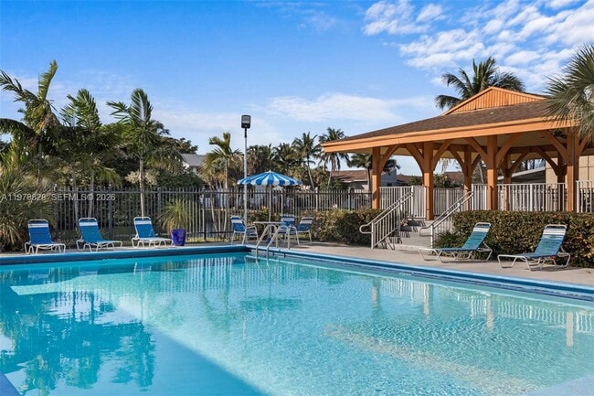 Building Photo - 8380 SW 154th Ave