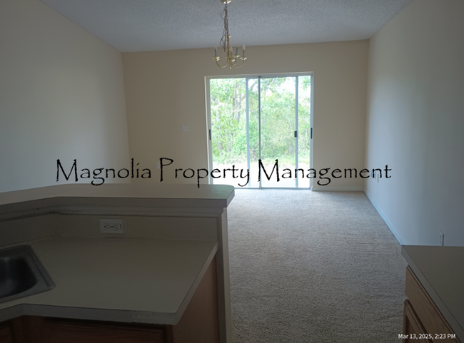 Building Photo - Groveland/Clermont Area 3 Bedroom 2 Bathro...