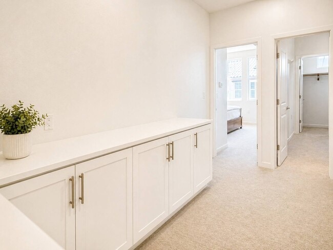 Building Photo - 12967 Paradiso Dr