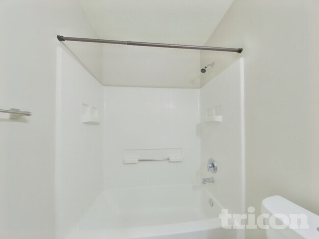 Building Photo - 5006 Hancock Cir