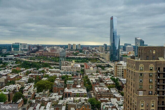 Building Photo - 224-30 W Rittenhouse Square