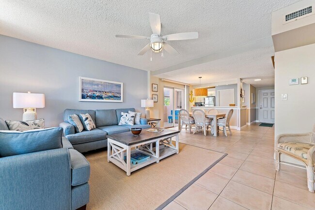 Building Photo - 353 S US Hwy 1