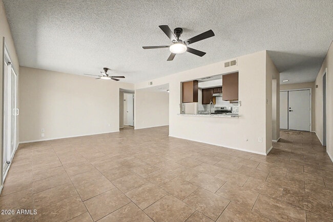 Building Photo - 4828 W Palo Verde Ave