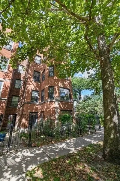 Main Entrance - 1614 W Columbia Ave