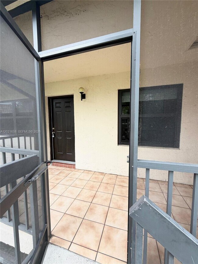 Building Photo - 7137 Golf Colony Ct