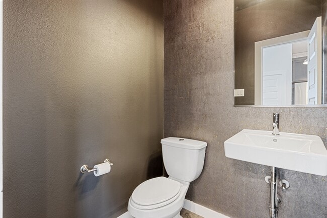 Building Photo - 1114 N Olive St