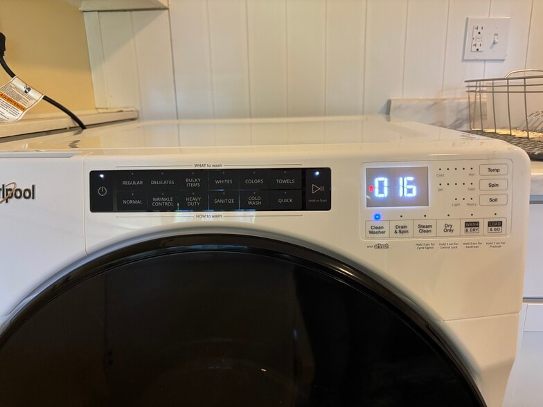 Building Photo - 1312 6th St SW