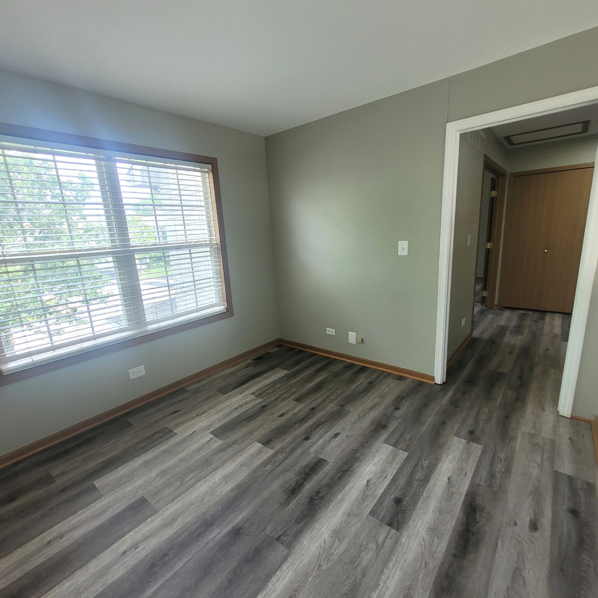 Building Photo - 156 Castlewood Ct