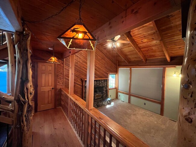 Building Photo - Custom Rustic 4-Bdr on beautiful 5 acres with Greenhouse in Sisters!