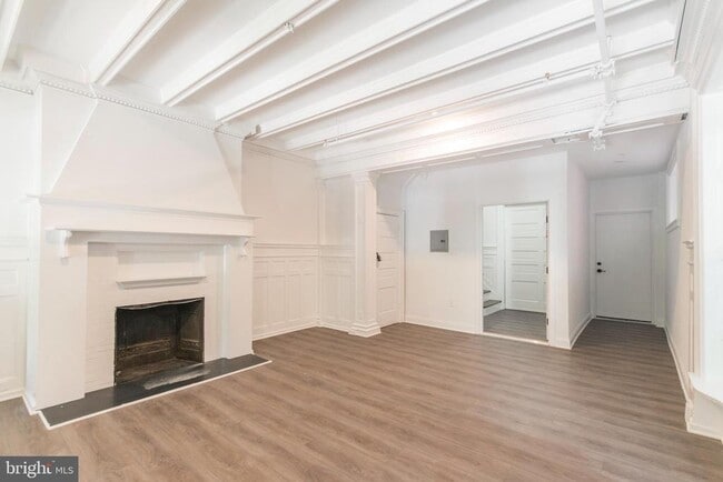 Building Photo - 4238 Spruce St