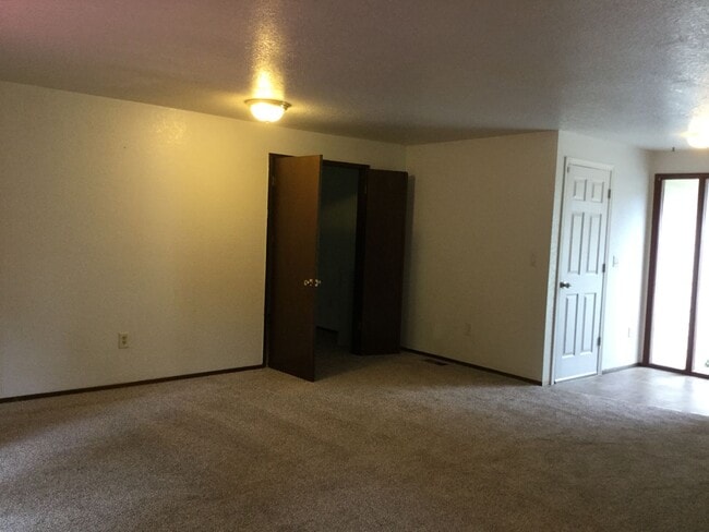 Building Photo - Spacious Mukilteo Rambler in Harbor Pointe – 3BR, Deck & Private Backyard