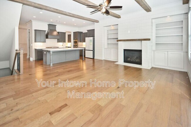 Building Photo - 1896 Skyfall Cir