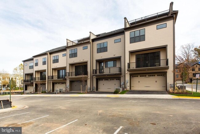 Building Photo - 4488 Lateleaf Trl