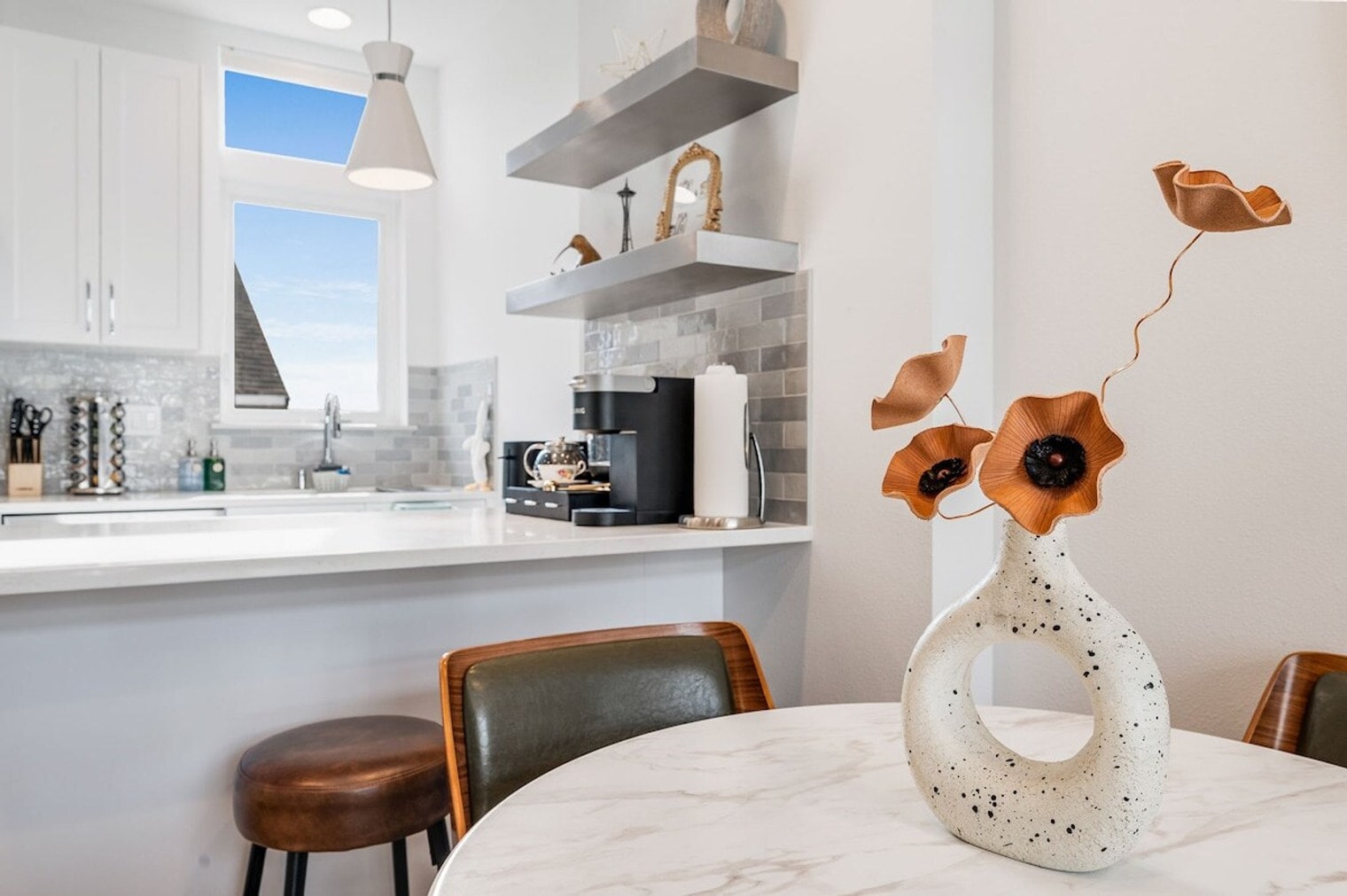 Building Photo - 4613 Dayton Ave N