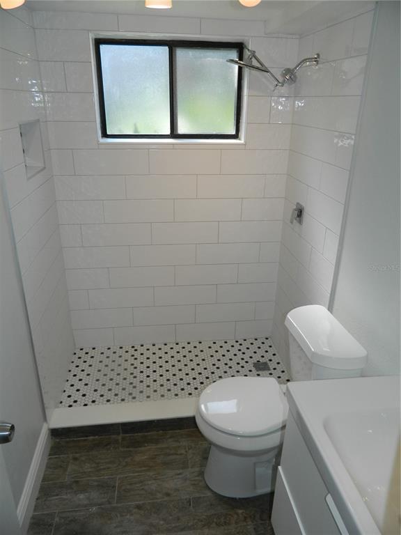 Building Photo - 2369 Oak Park Way