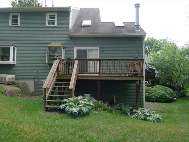 Building Photo - 89 Brookdale Cir