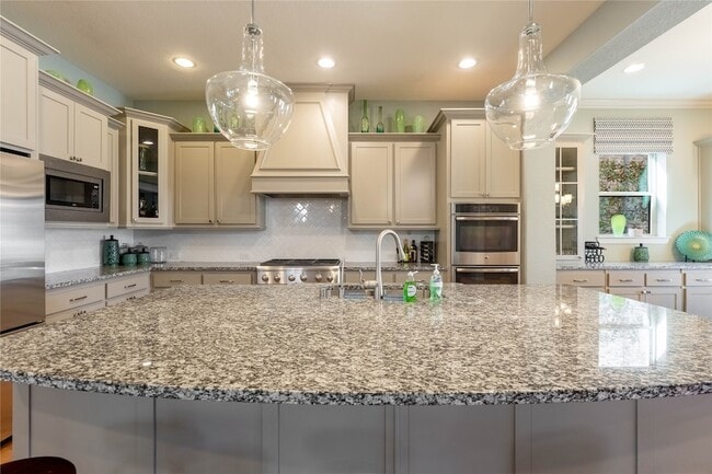 Building Photo - 1016 Peacock Blvd