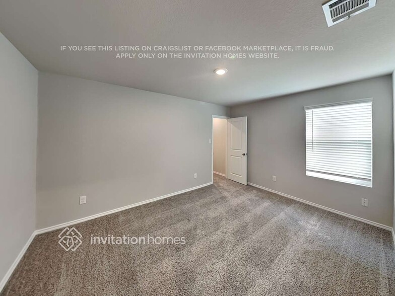 Building Photo - 7238 Lincoln Trce