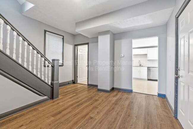 Building Photo - 957 Harrison Ave