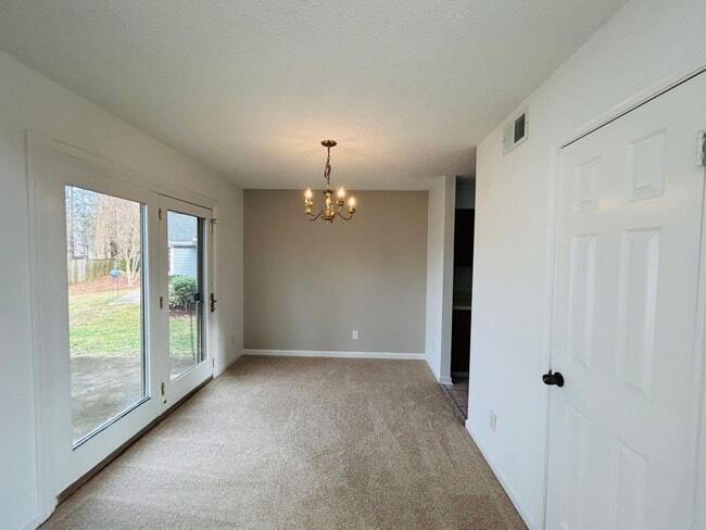 Building Photo - Cute 2-story home 2 bedroom 2 1/2 bath with a 1 car garage off Pisgah Church road NW Greensboro