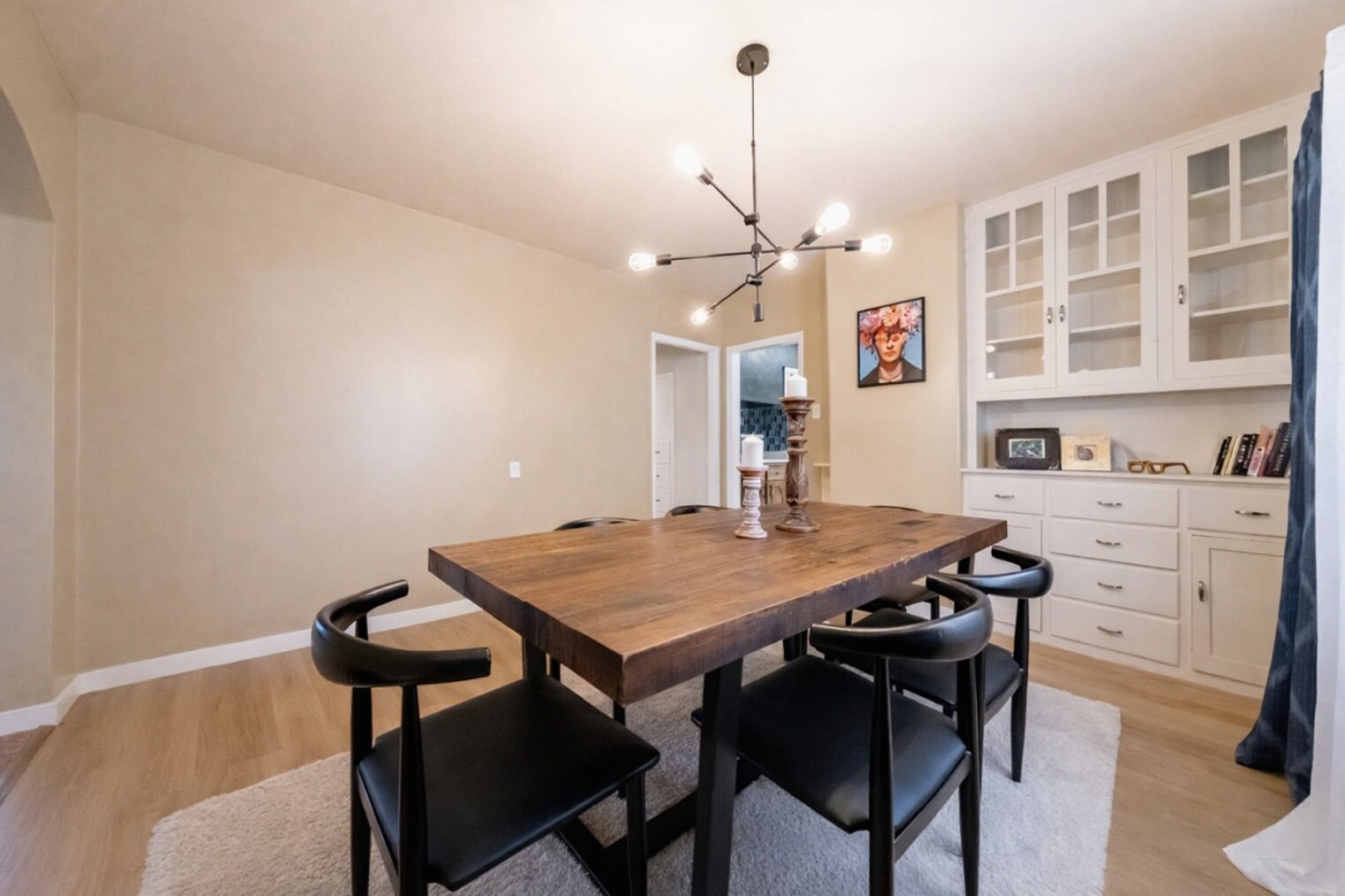 Building Photo - 170 E 100 N