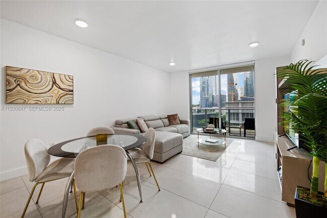 Building Photo - 1100 S Miami Ave