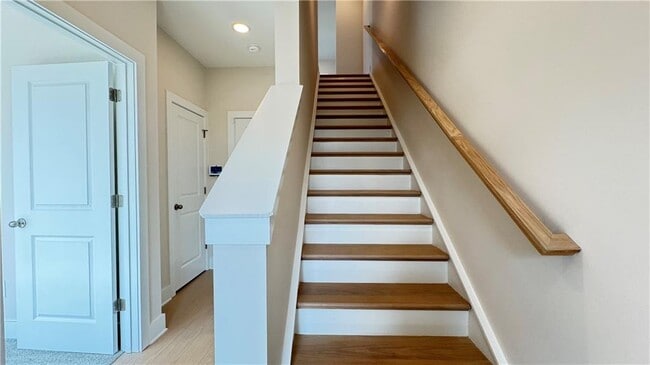 Building Photo - 2678 Evers Dr NE