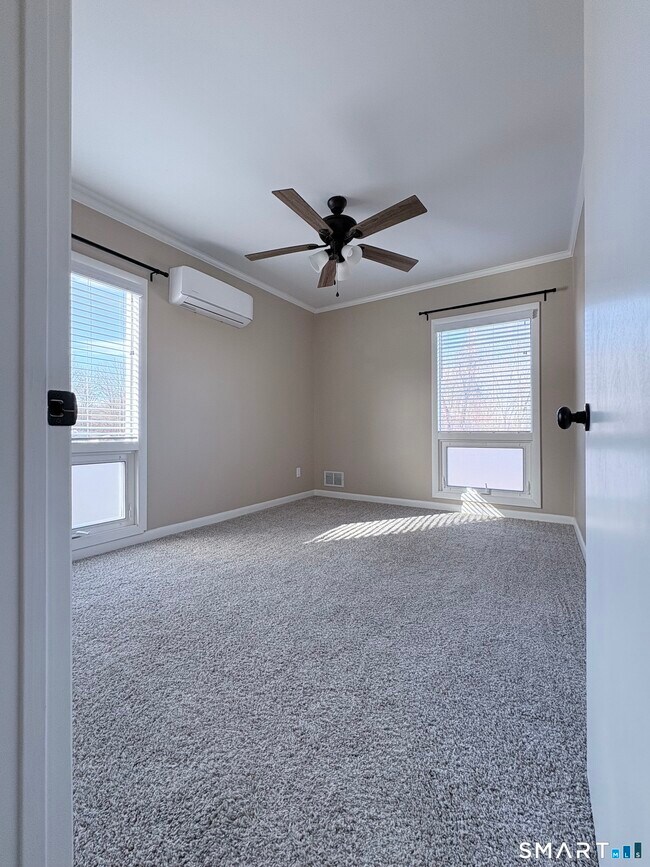 Building Photo - 80 Balaban Rd