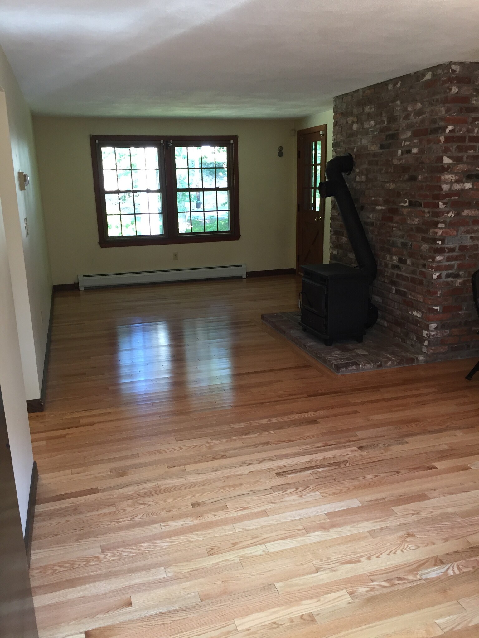 Building Photo - 45 Meetinghouse Rd