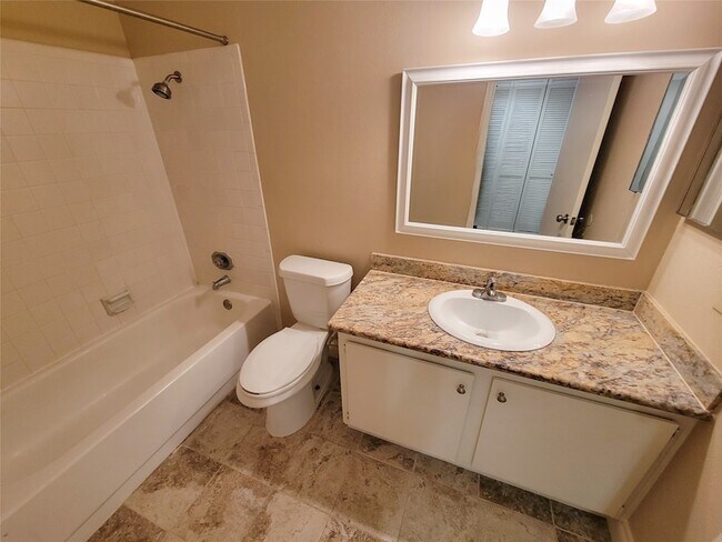 Building Photo - 700 Thicket Ln