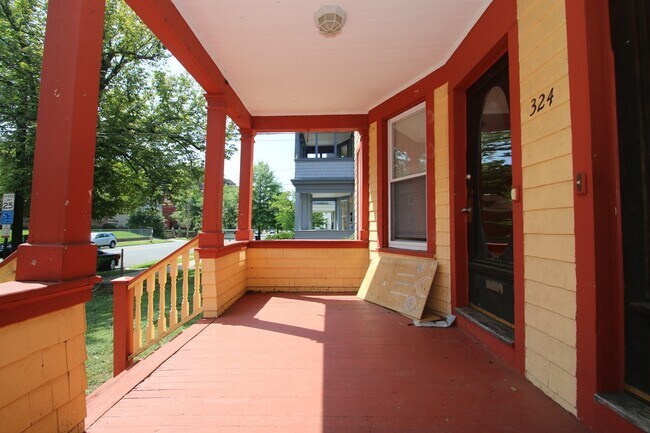 Building Photo - 324 Winthrop Ave