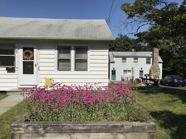 Primary Photo - 109 High St