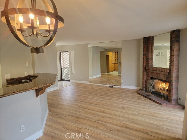 Building Photo - 941 Lotus Cir