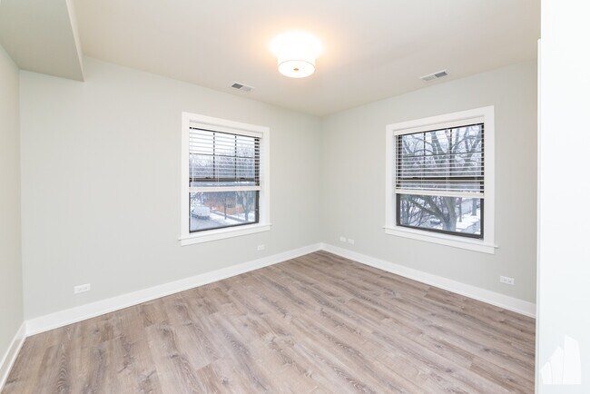 Building Photo - 1147 Maple Ave