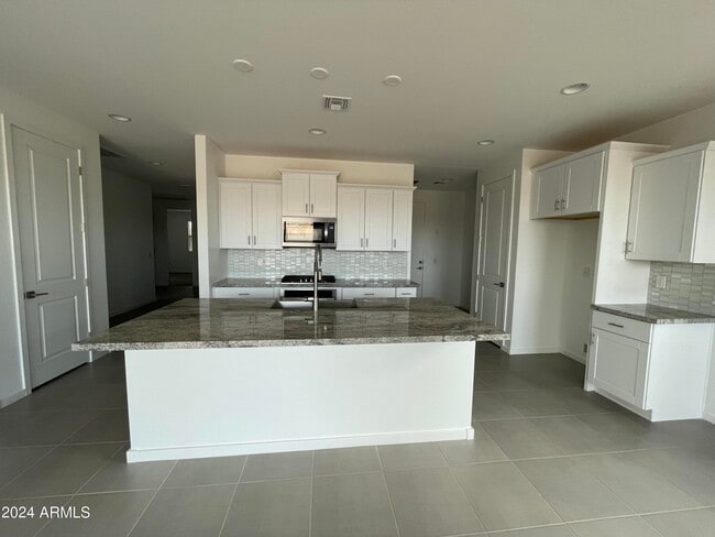 Building Photo - 4711 S 110th Ave