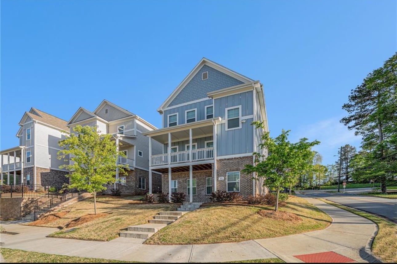 Building Photo - 811 Corsiglia Farm