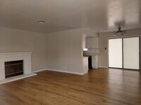 Building Photo - 612 W Graaf Ave