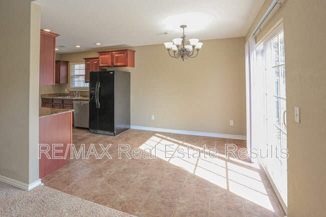Building Photo - 6303 S 37th St