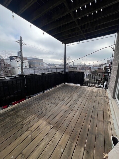 Building Photo - 1823 N Fairfield Ave