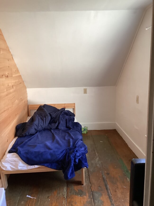 Building Photo - 48 Front St