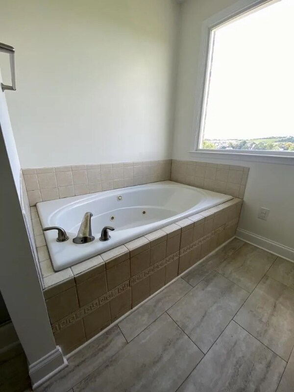 Building Photo - 50 Enchanted View Cir