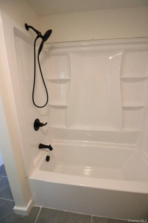 Building Photo - 208 Center St