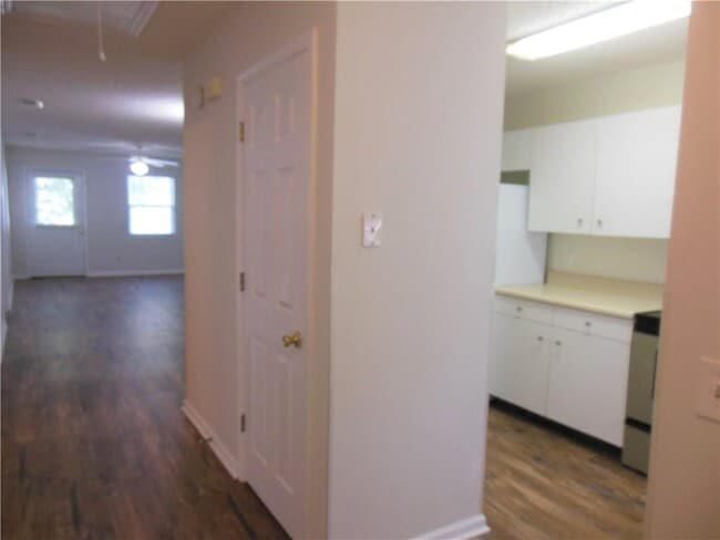 Building Photo - 141 Winter Chase Ln