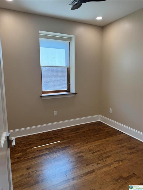 Building Photo - 330 Linden Ave