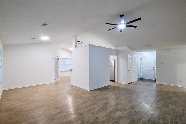 Building Photo - 1645 Fort Mason Way