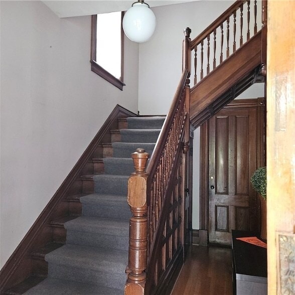 Building Photo - 108 Boardman St